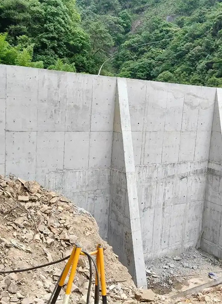 潍坊坊子区重力式挡土墙